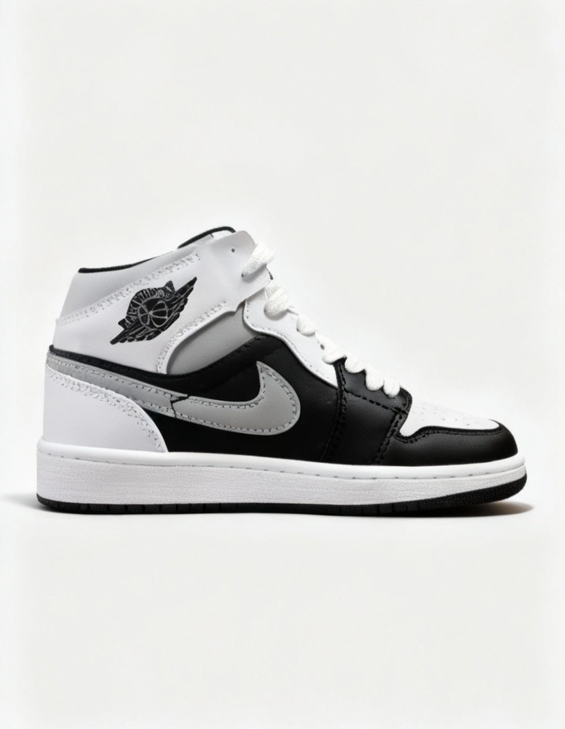 کفش روزانه زنانه نایکی Air Jordan 1 Mid Dark W