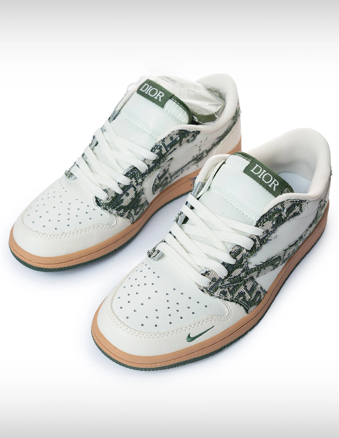 کفش روزانه مردانه نایک Nike Air Jordan 1 Travis Scott  Dior M